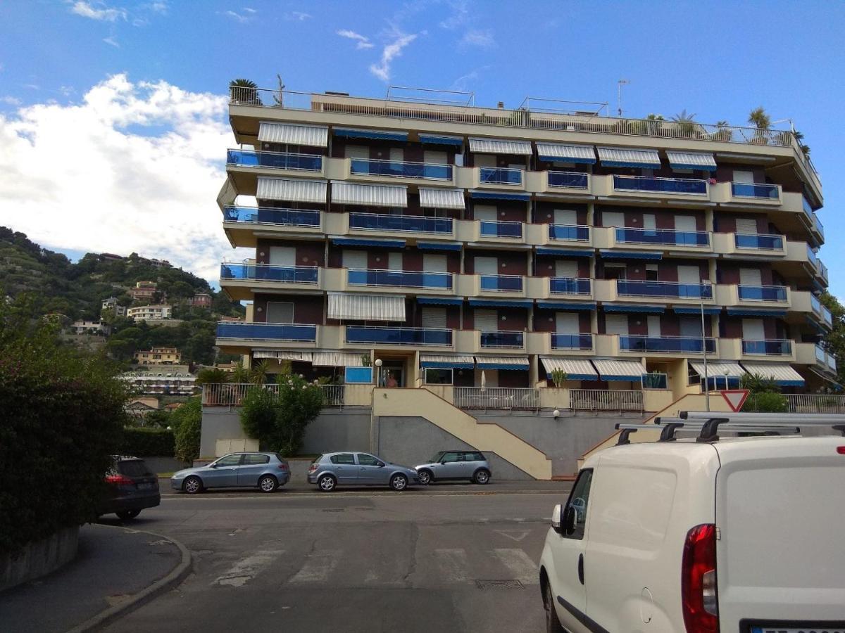 Appartamento Riviera Trilocale Wifi E Parcheggio Privato Вентімілья Екстер'єр фото